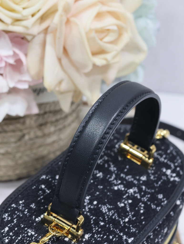 Dior 30 Montaigne Mini Vanity Case S2332 Black Dior Oblique Jacquard - Default Title - View 9