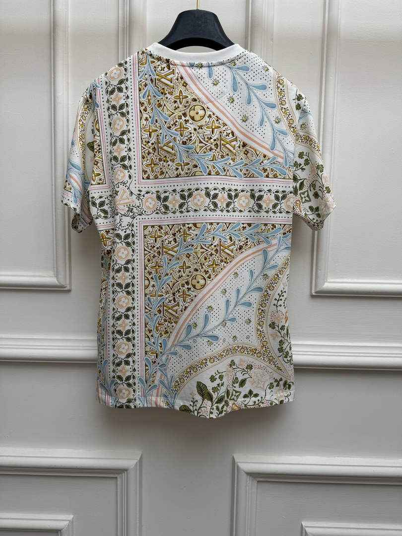 Louis Vuitton Flower Foulard Short-Sleeved T-Shirt 1AK1M1 - S - View 2
