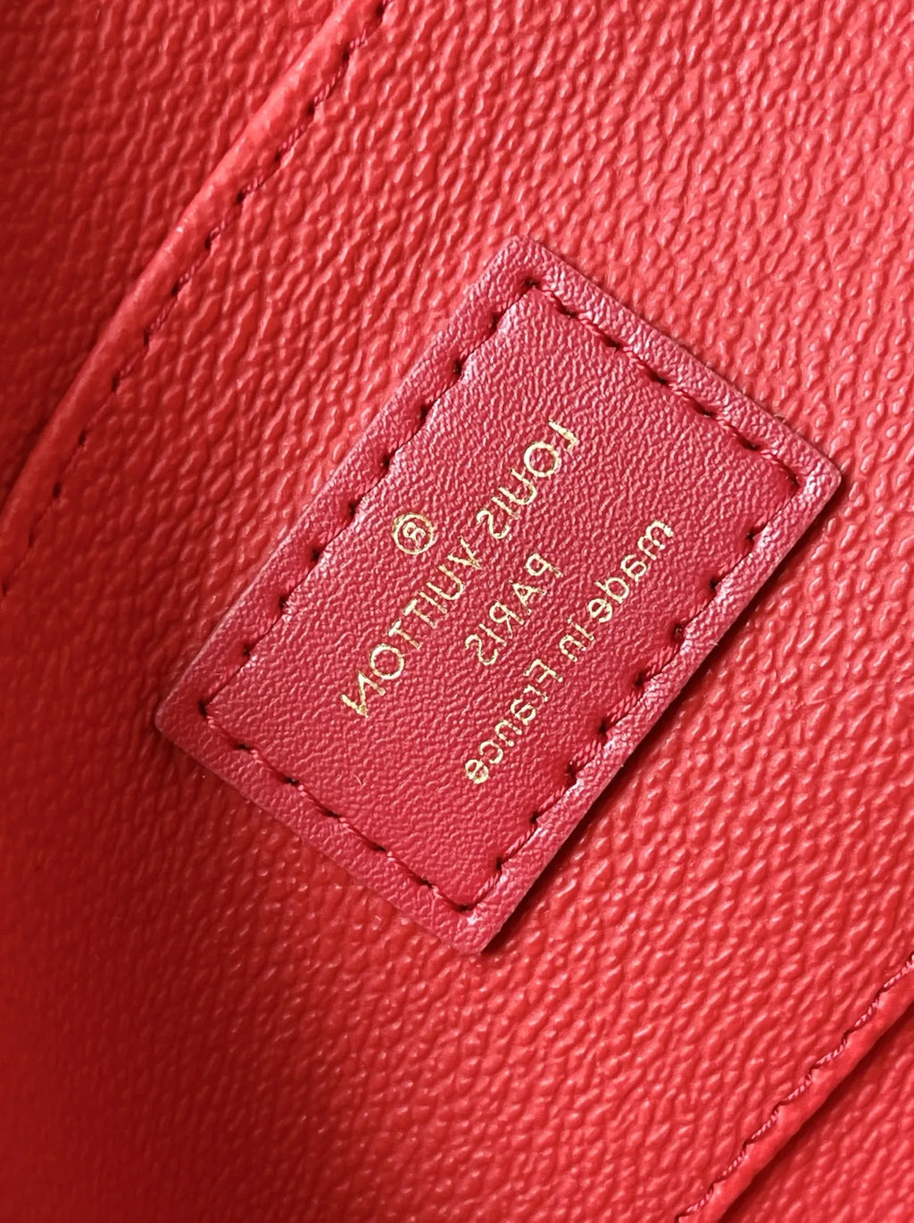 Louis Vuitton Pochette Cosmétique PM Bag M15201
