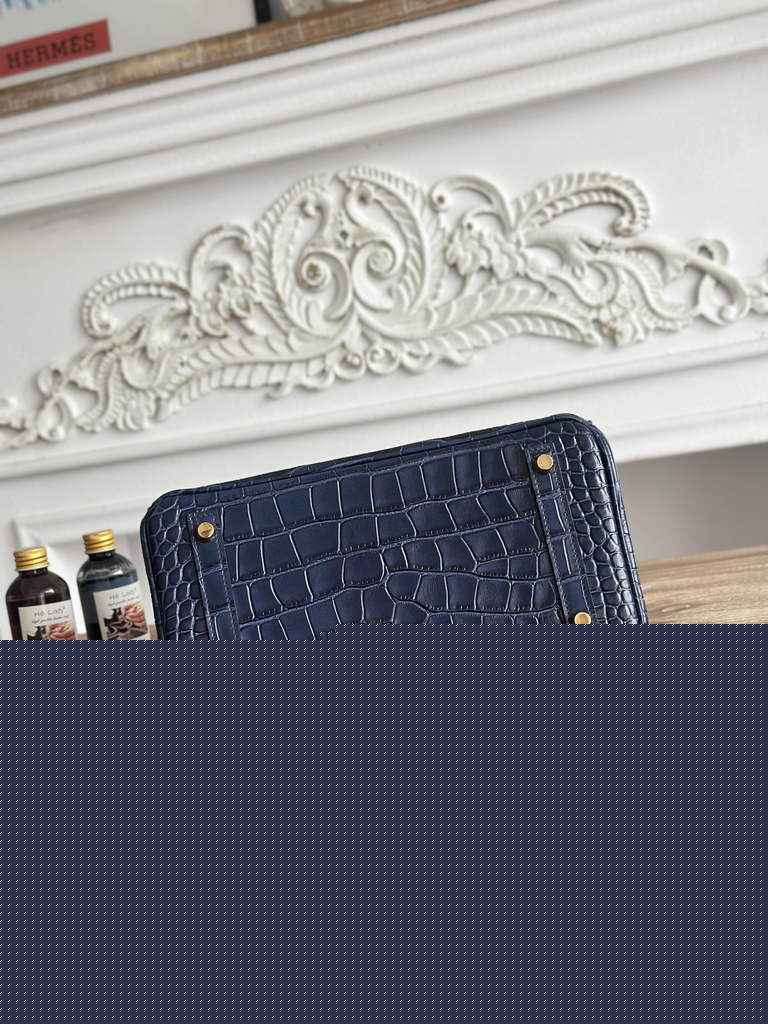 Hermès Birkin Bag 25 Calfskin Navy