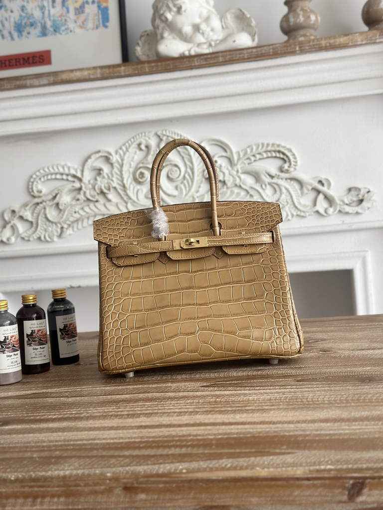 Hermès Birkin Bag 25 Calfskin Apricot