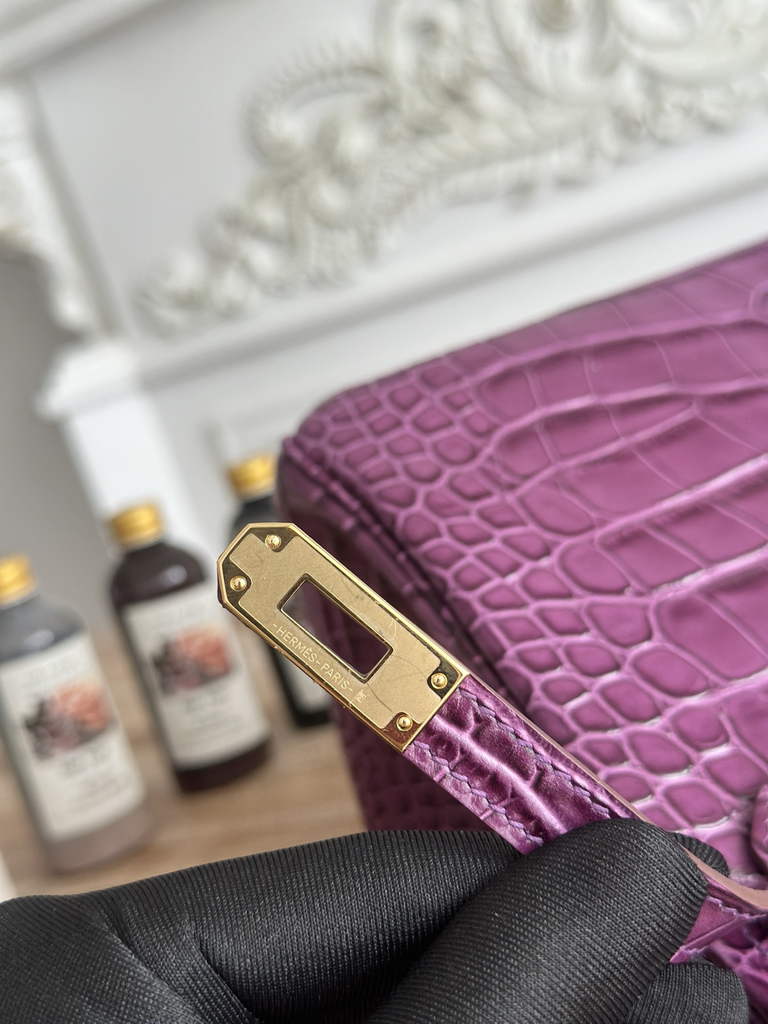 Hermès Birkin Bag 25 Calfskin Purple