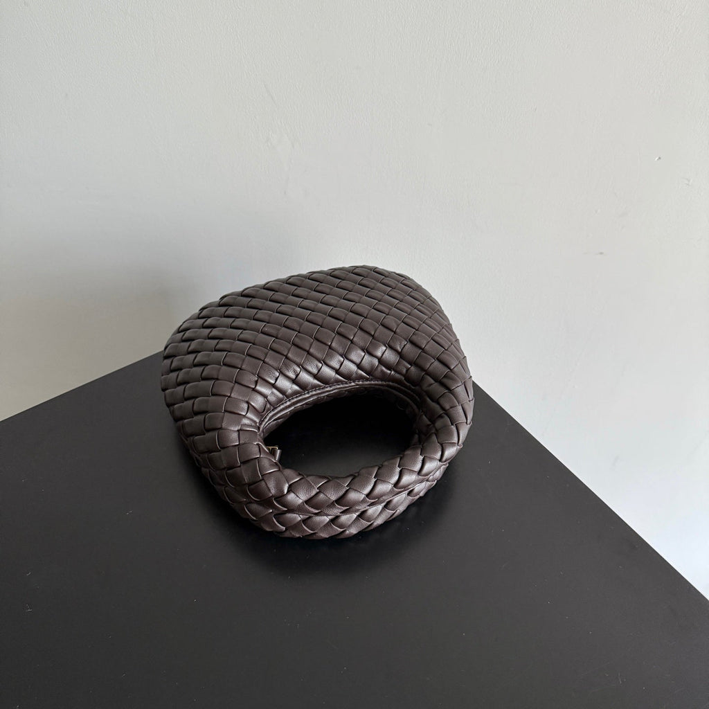 Bottega Veneta Baby Veneta 867031 in Coffee