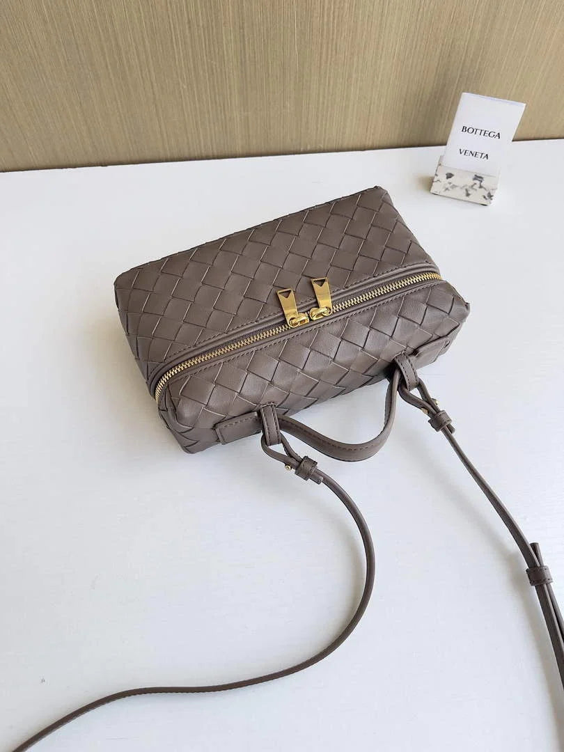 Bottega Veneta Bang Bang Vanity Case 789109 Calfskin Khaki