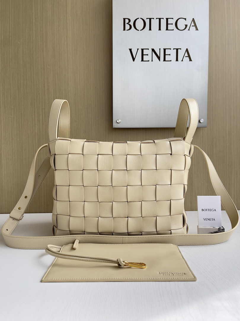 Bottega Veneta Bowling Cassette Bag 730327 Lambskin Dark Beige