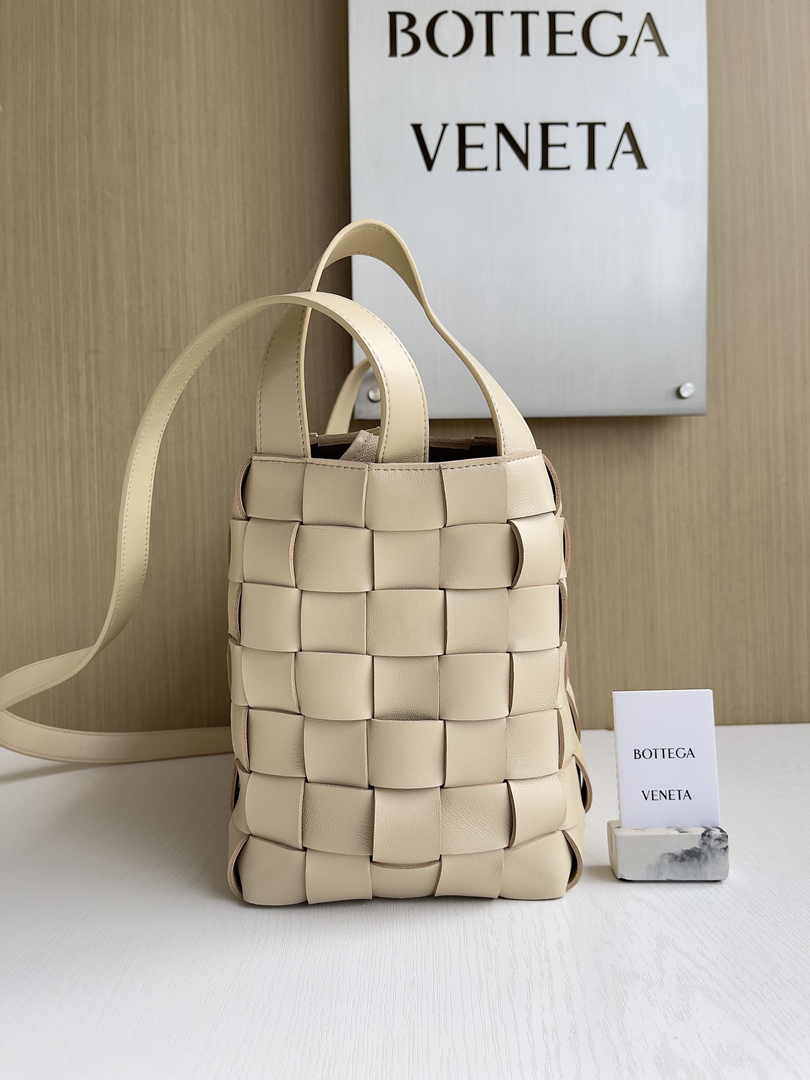 Bottega Veneta Bowling Cassette Bag 730327 Lambskin Dark Beige