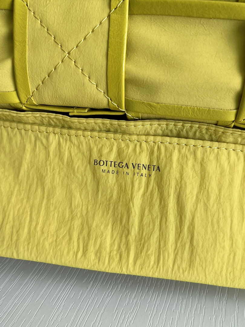 Bottega Veneta Cassette Belt Bag 651053 Lambskin Yellow