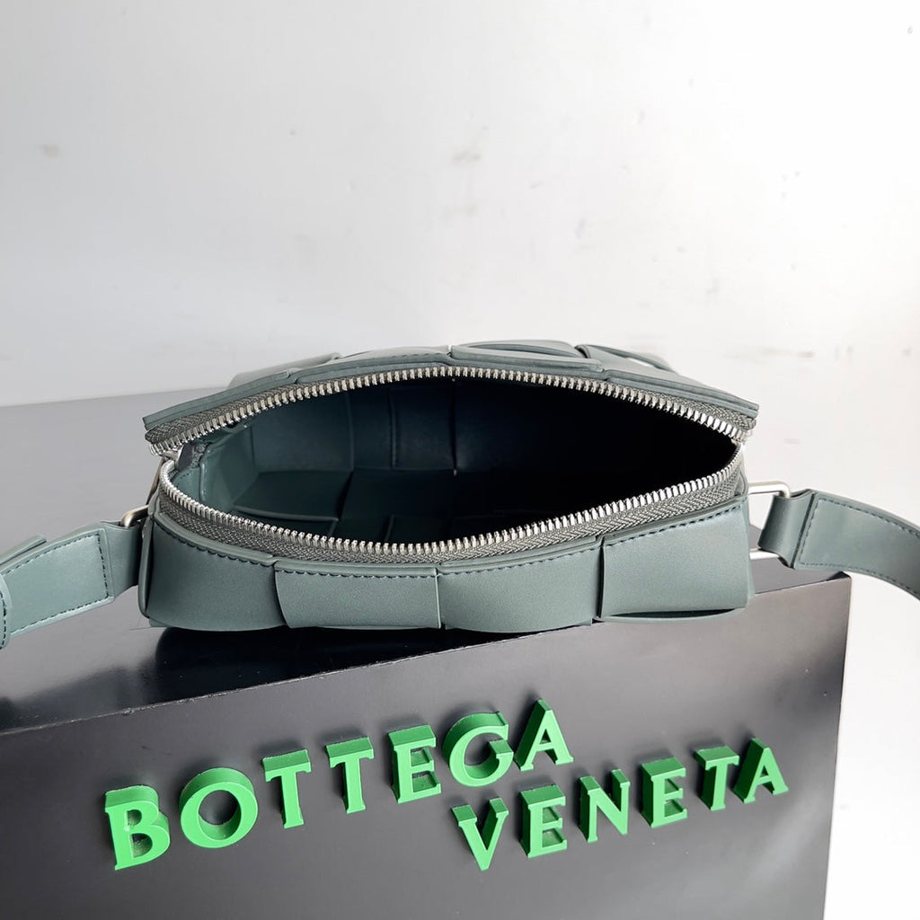 Bottega Veneta Cassette Camera Bag 730027 Dark Green Calfskin