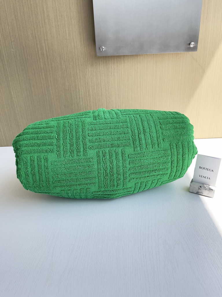 Bottega Veneta clutch 576227 Nylon Grass Green
