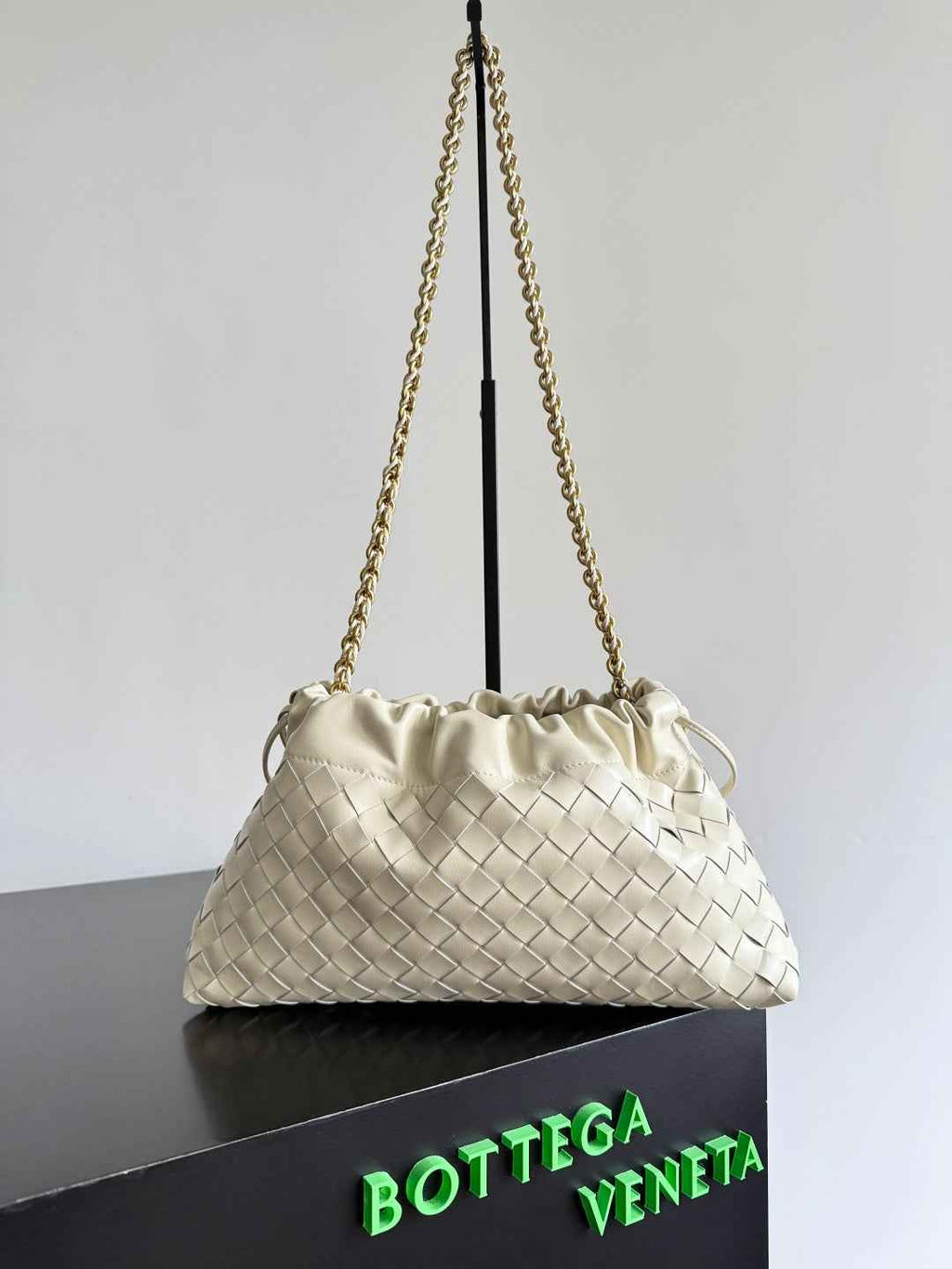 Bottega Veneta Dustbag Notte Leather Pouch -Beige 839394