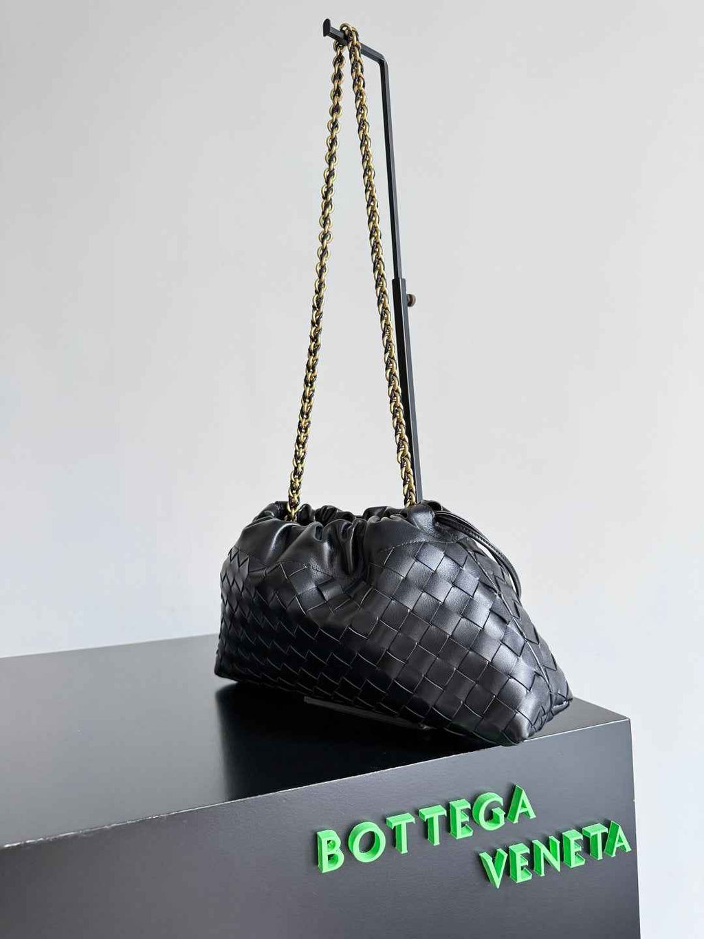 Bottega Veneta Dustbag Notte Leather Pouch - Black 839394