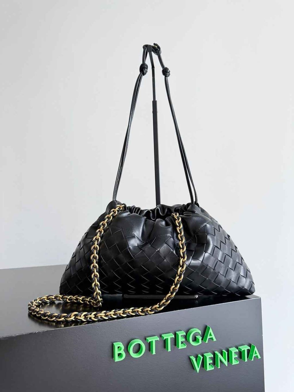 Bottega Veneta Dustbag Notte Leather Pouch - Black 839394