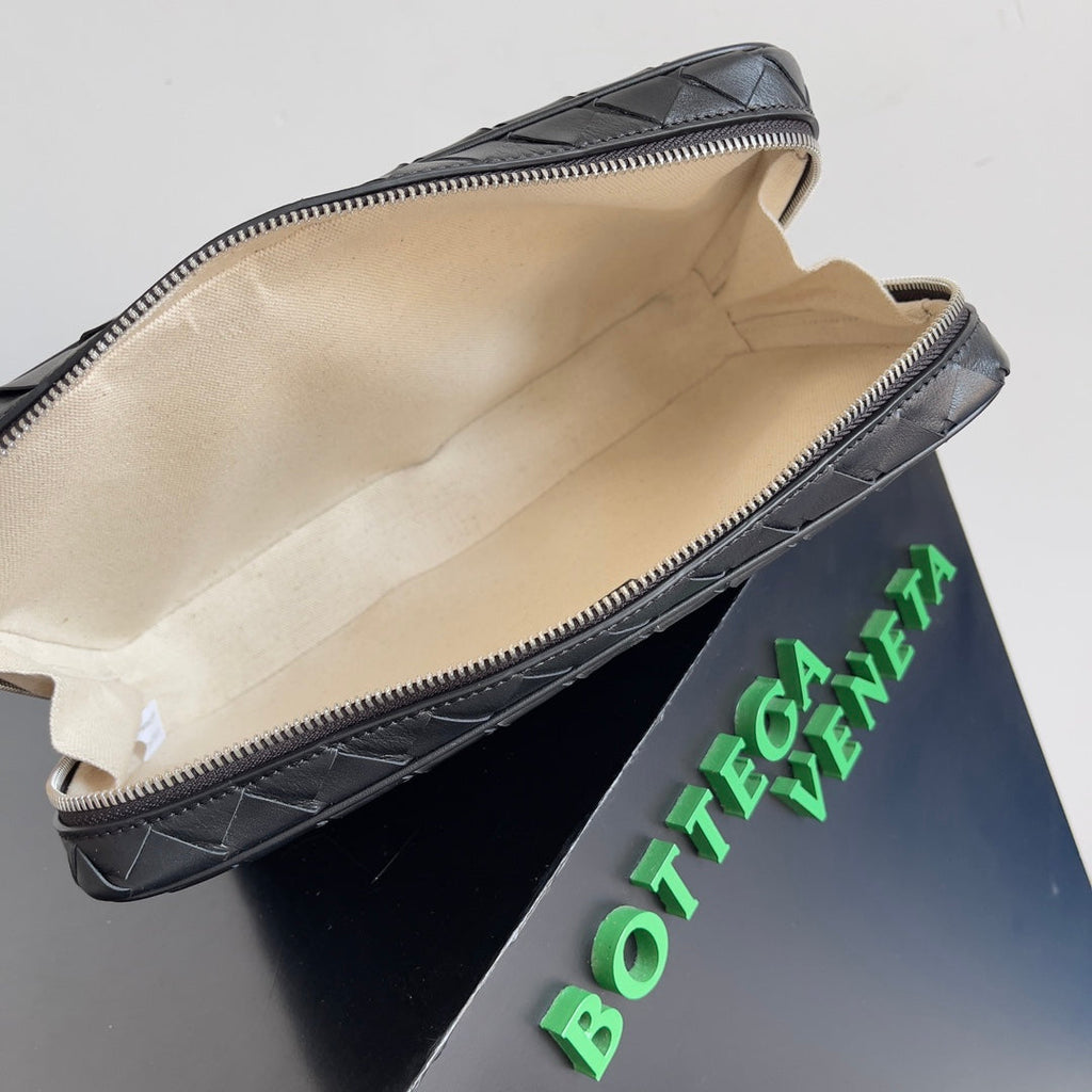 Bottega Veneta Intrecciato Large Organizer 765804 Calfskin Black