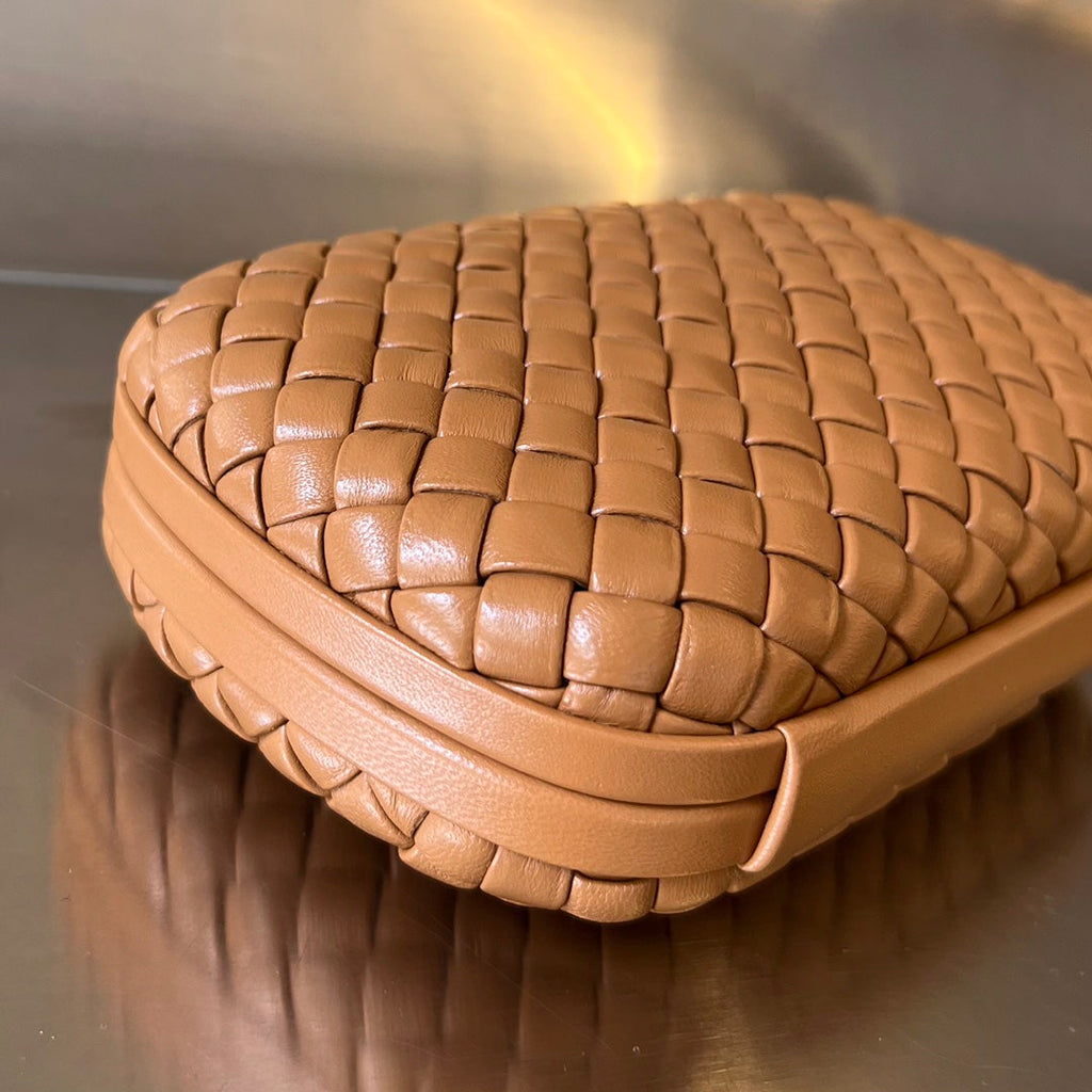 Bottega Veneta Knot Tan Calfskin 717622