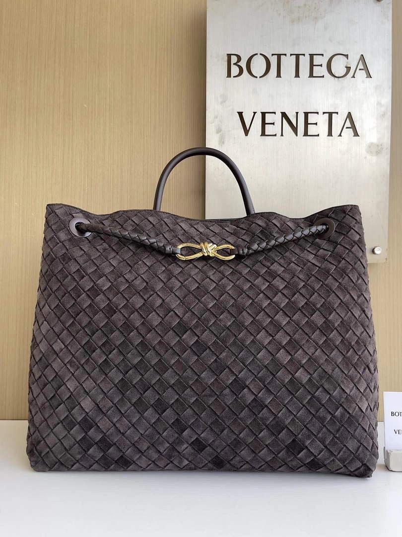 Bottega Veneta Large Andiamo Bag 766019 Coffee Suede
