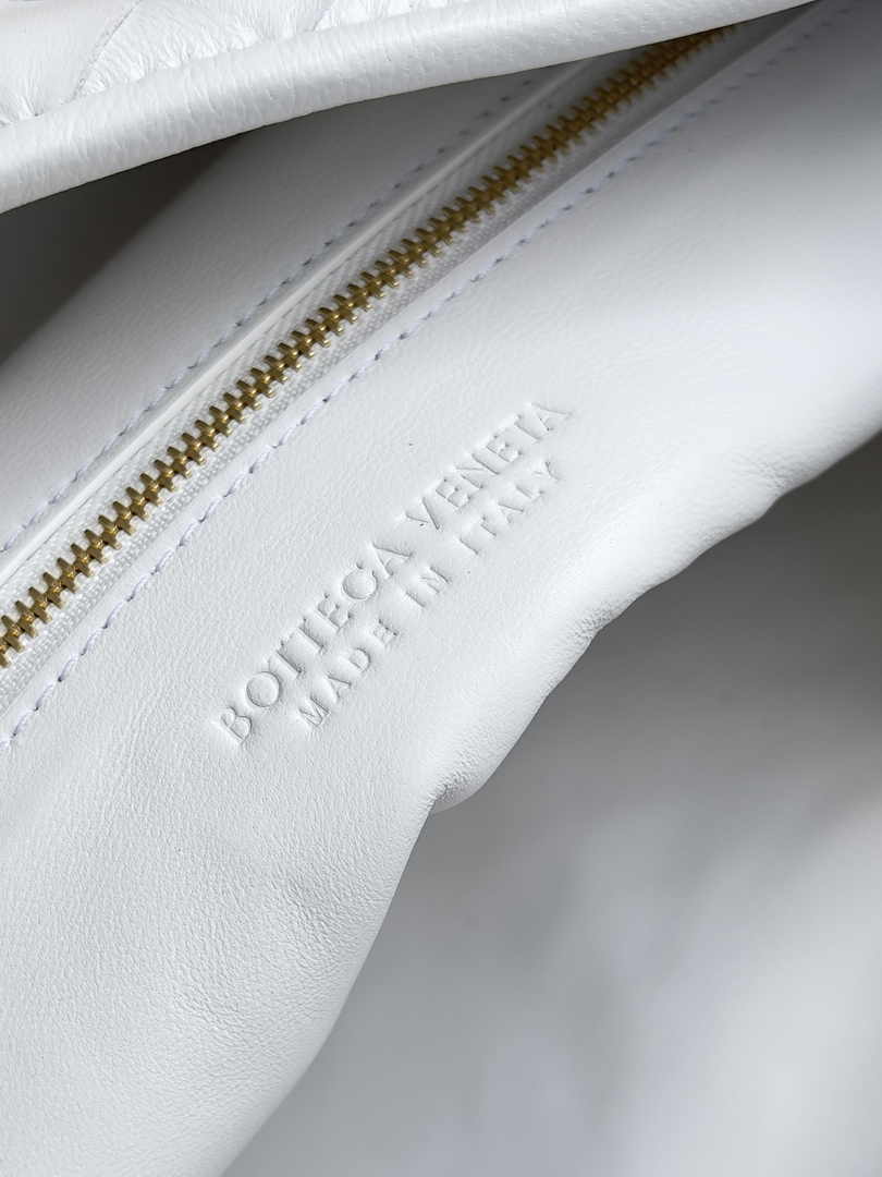 Bottega Veneta Large Hop Bag 763970 Calfskin White