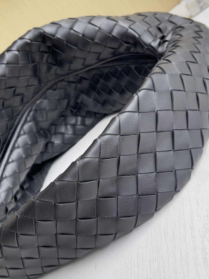 Bottega Veneta Large Hop Bag 763970 Calfskin Black