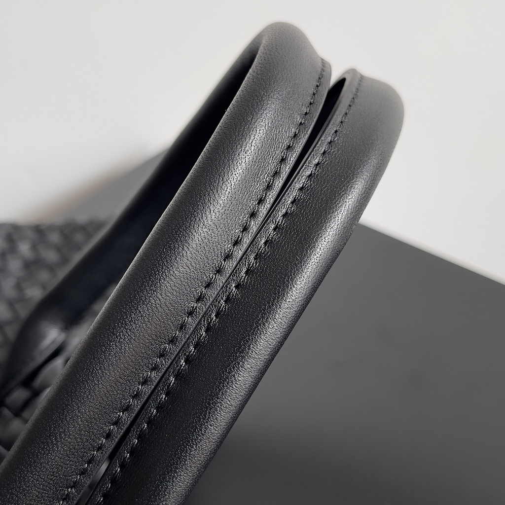 Bottega Veneta Medium Cabat Bag 608810 Black lambskin leather
