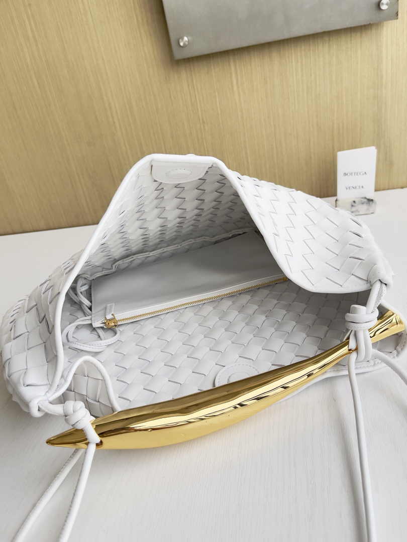 Bottega Veneta Medium Sardine 754988 Lambskin White