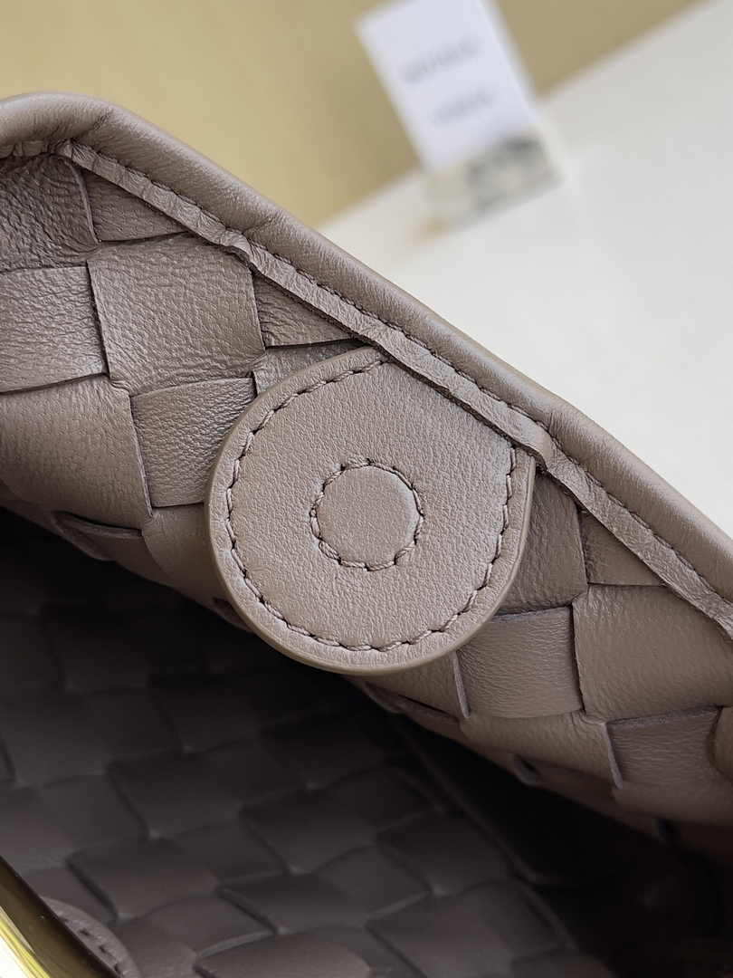Bottega Veneta Mini Sardine 744267 Lambskin Khaki