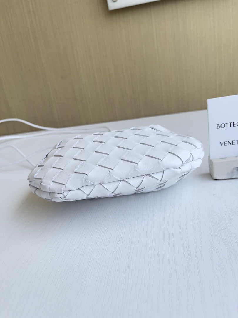Bottega Veneta Mini Sardine 744267 Lambskin White