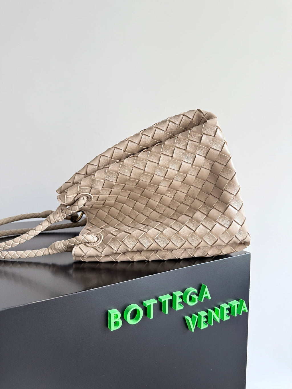 Bottega Veneta Parachute Large 796571 – Dark Beige Calfskin Leather Hobo Bag