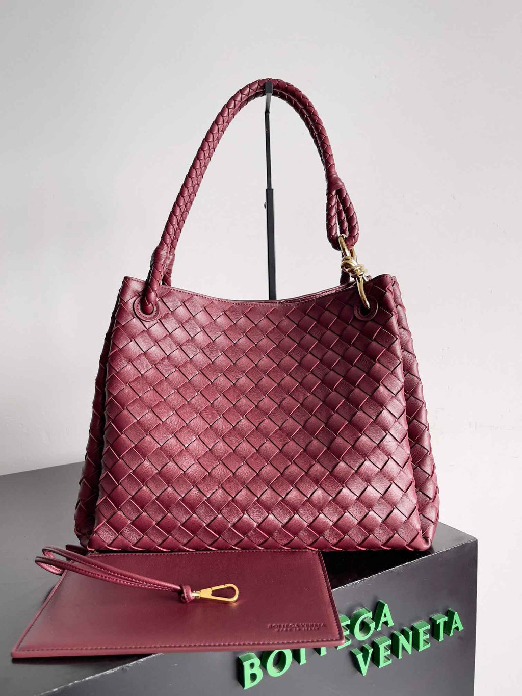Bottega Veneta Parachute Large 796571 – Wine Red Leather Hobo Bag