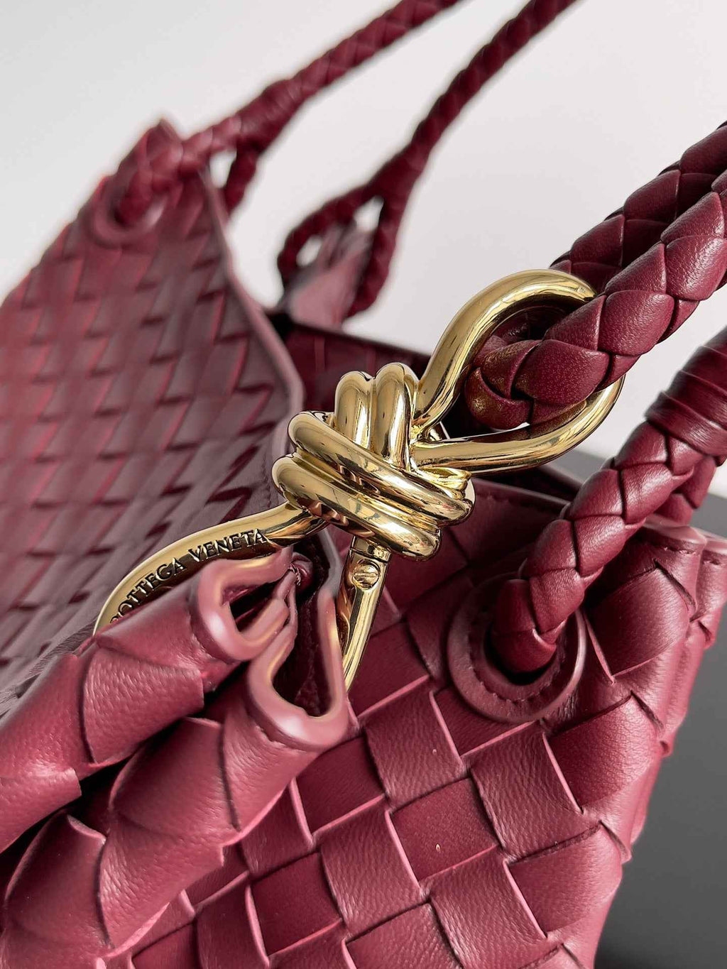 Bottega Veneta Parachute Large 796571 – Wine Red Leather Hobo Bag