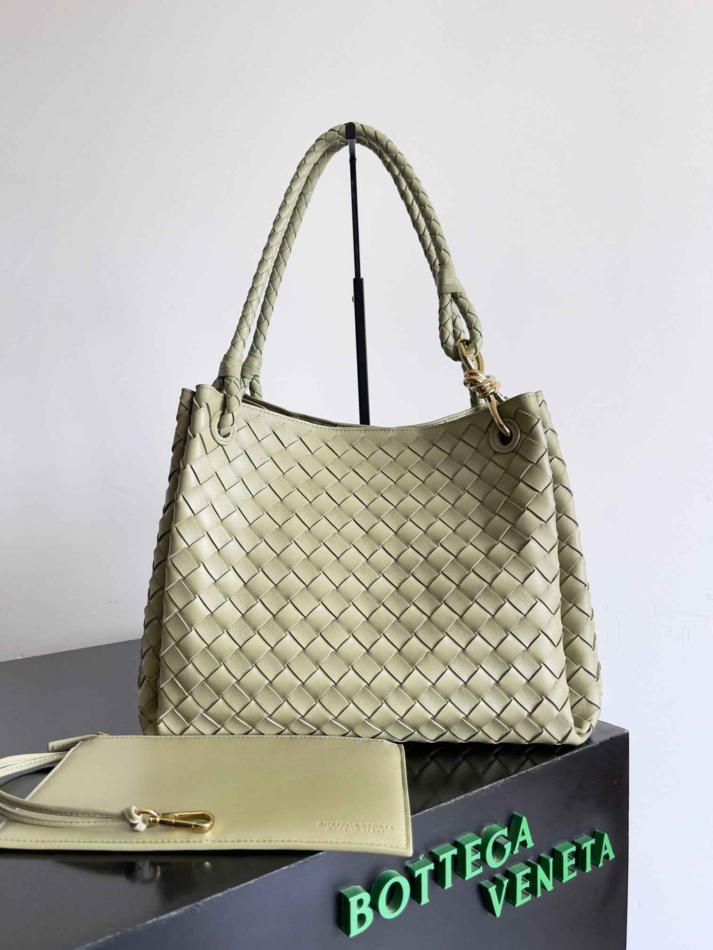 Bottega Veneta Parachute Large 796571 – Light Green Leather Hobo Bag