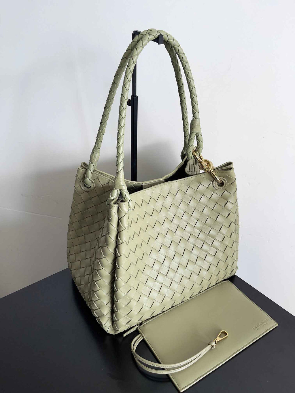 Bottega Veneta Parachute Large 796571 – Light Green Leather Hobo Bag