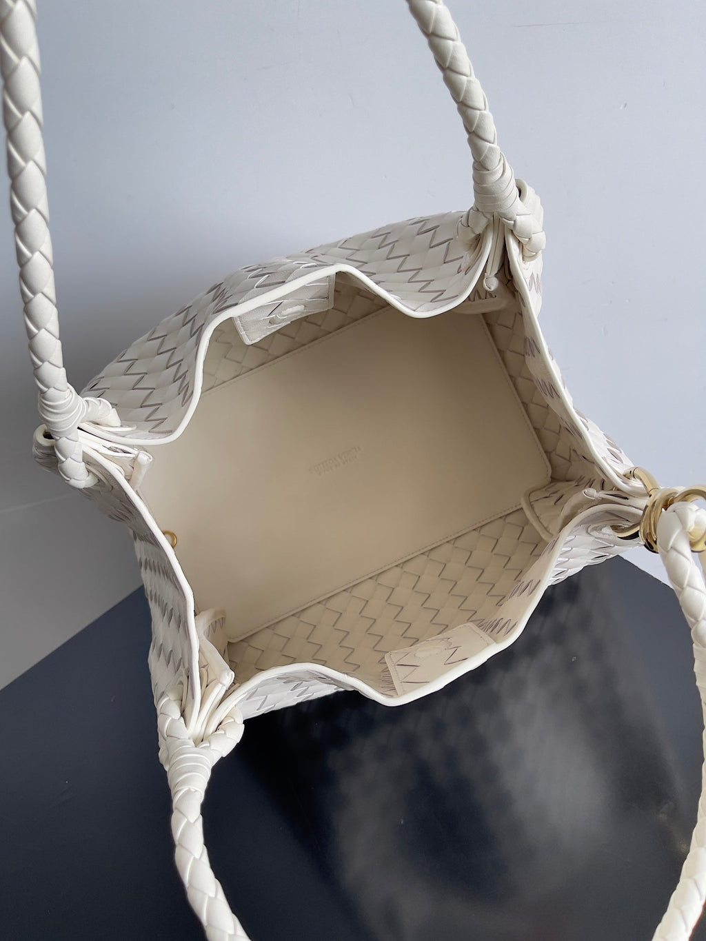 Bottega Veneta Parachute Large 796571 – Beige Calfskin Leather