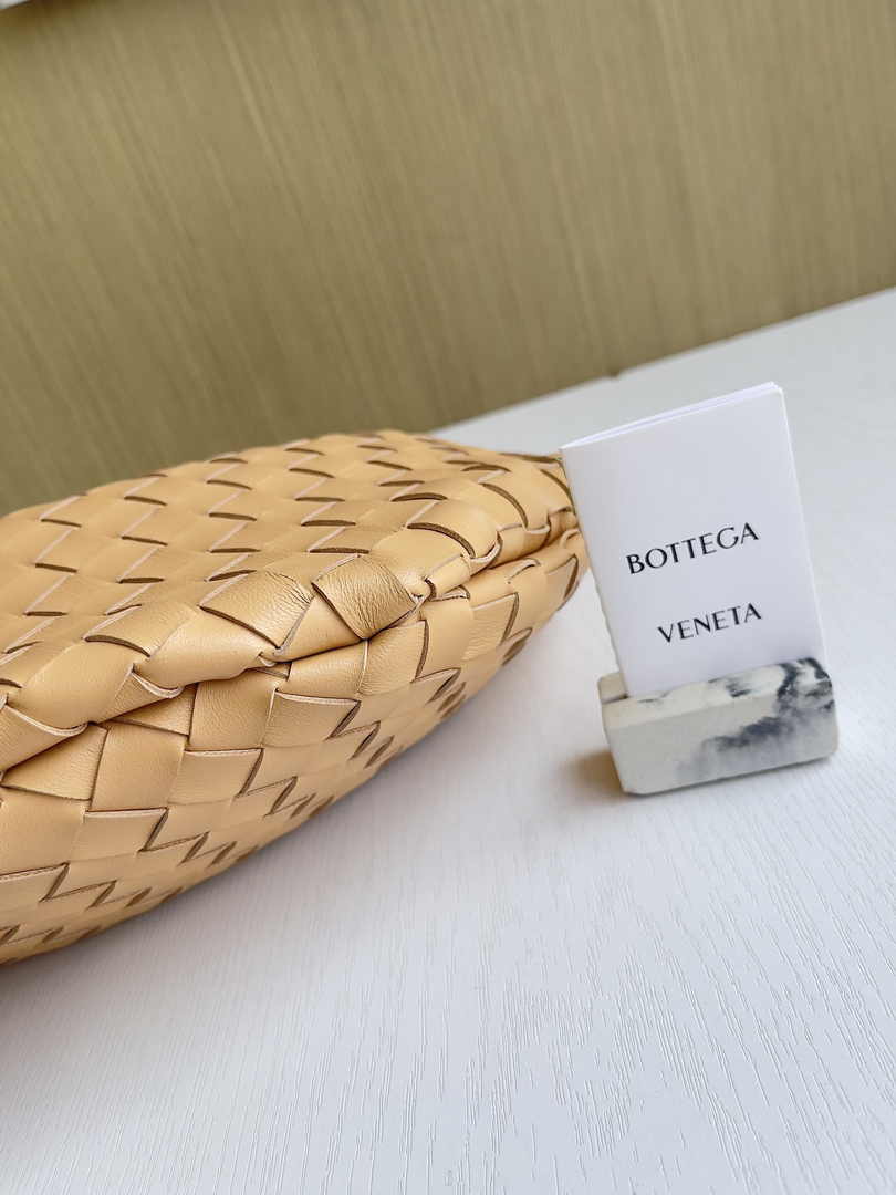Bottega Veneta Sardine 716082 Lambskin Apricot