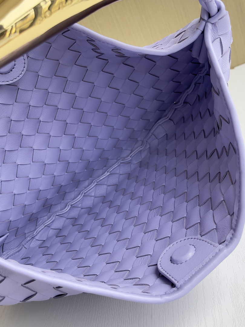 Bottega Veneta Sardine 716082 Lambskin Purple