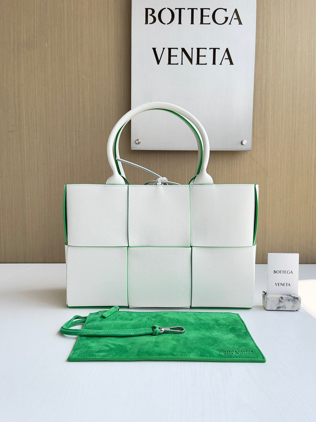 Bottega Veneta Small Arco Tote Bag 652867 White Green Calfskin