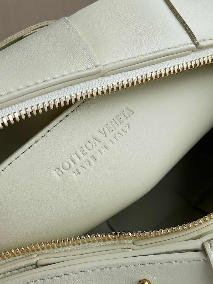 Bottega Veneta Small Brick Cassette 729166 Lambskin Light Yellow