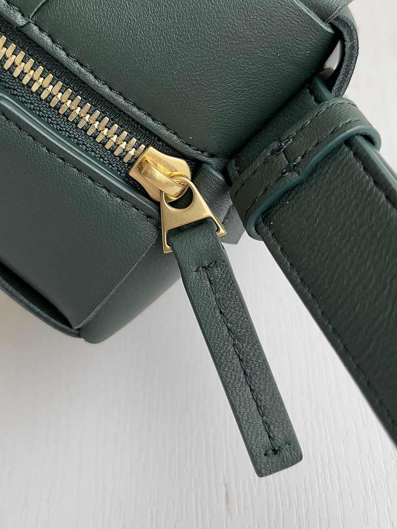 Bottega Veneta Small Brick Cassette 729166 Lambskin Dark Green