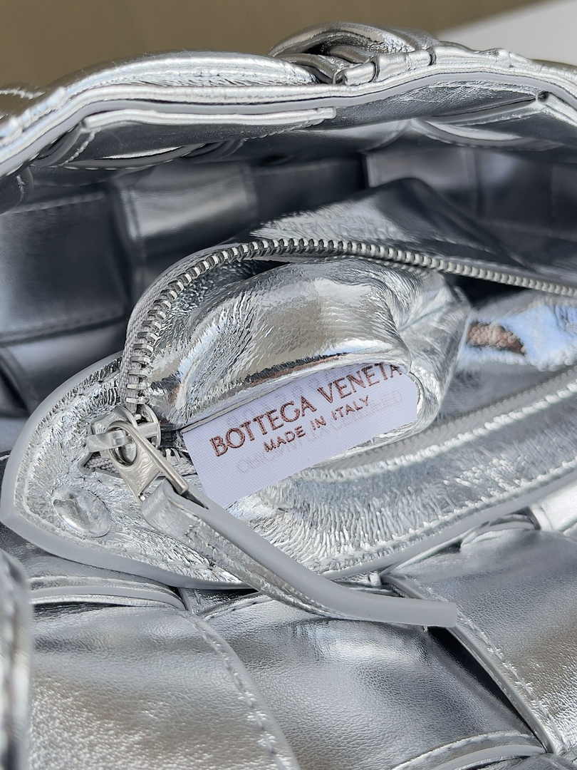 Bottega Veneta Small Cassette Bag 736253 Calfskin Silver