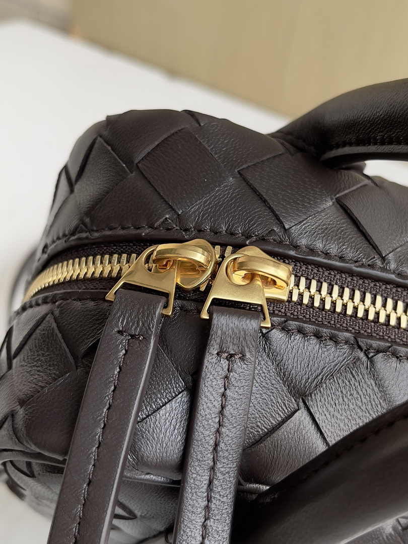 Bottega Veneta Small Getaway 776736 Lambskin Coffee