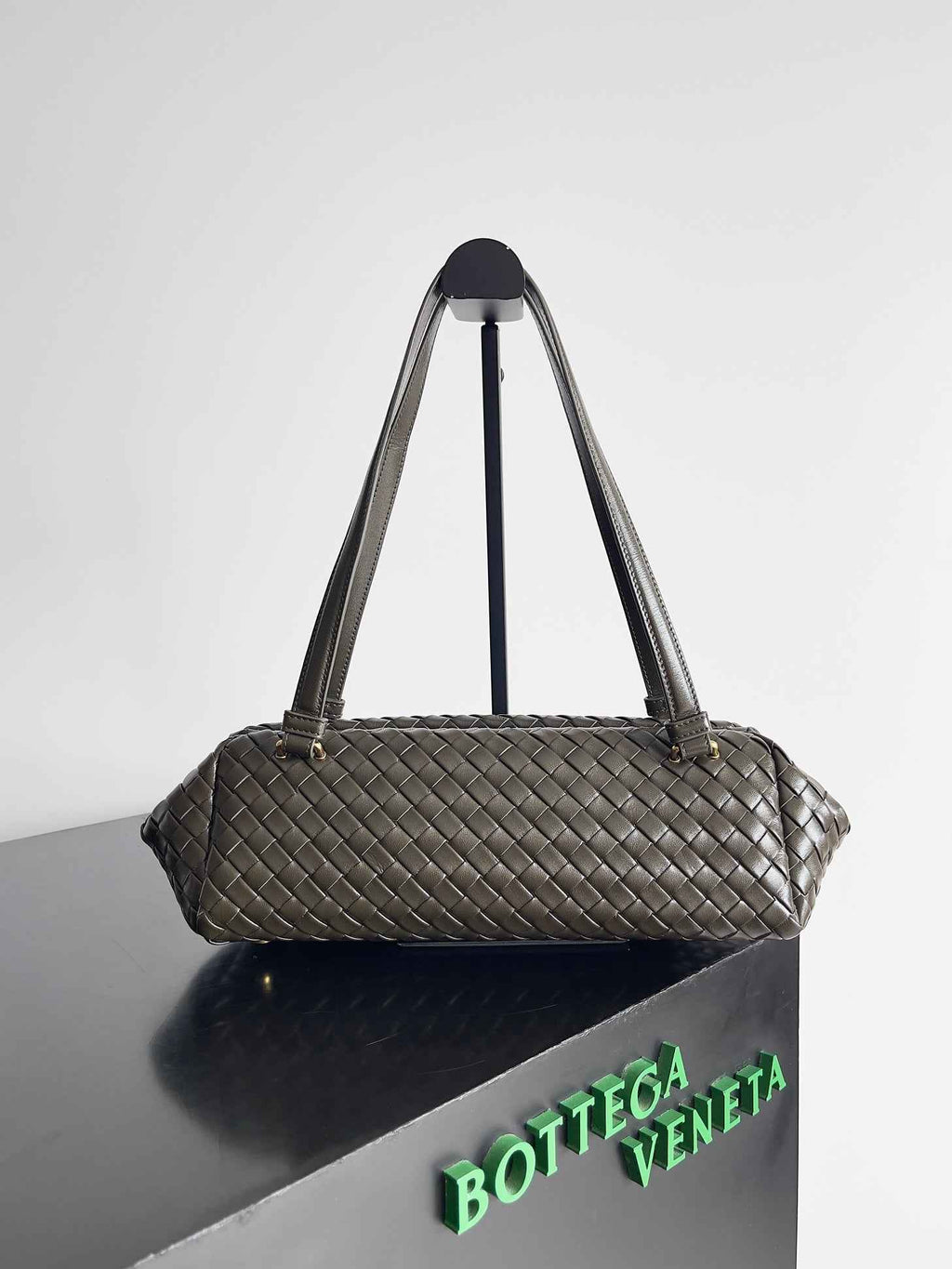 Bottega Veneta Let's go Shoulder Bag 796258 Green Leather