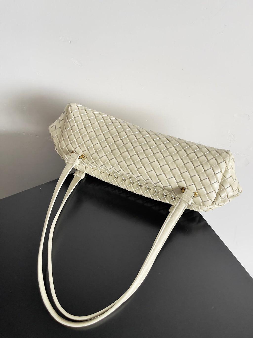 Bottega Veneta Let's go Shoulder Bag 796258 Beige Leather