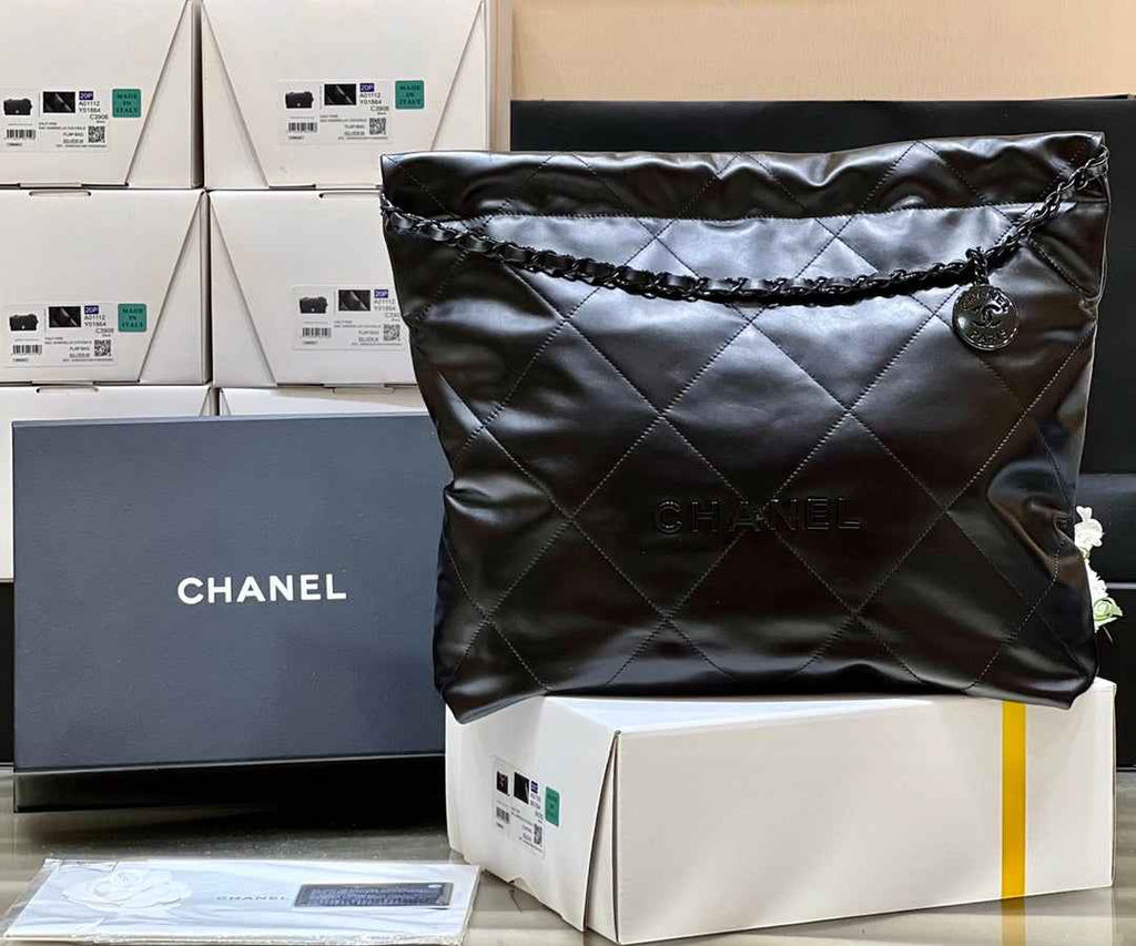 Chanel 22 Bag AS3261 Black Shiny Calfskin Black-Tone Metal