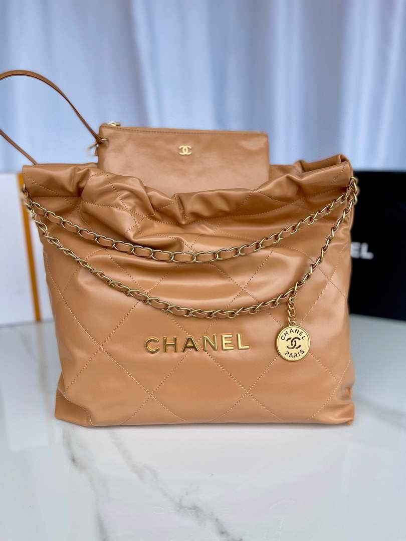 Chanel 22 Handbag AS3261 Shiny Calfskin Gold-Tone Metal Camel
