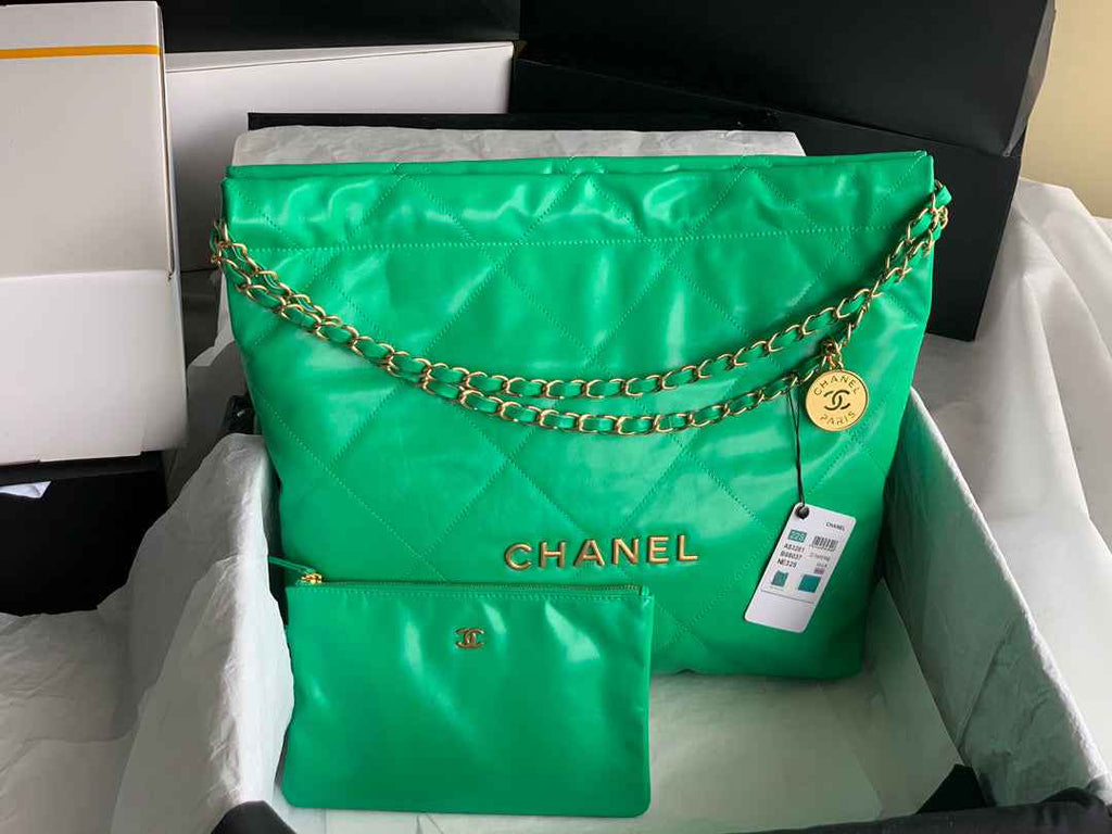 Chanel 22 Handbag AS3261 Shiny Calfskin Gold-Tone Metal Green