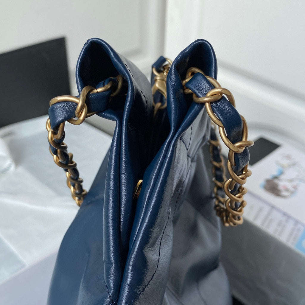 Chanel 22 Handbag AS3261 Shiny Calfskin Gold-Tone Metal Navy Blue