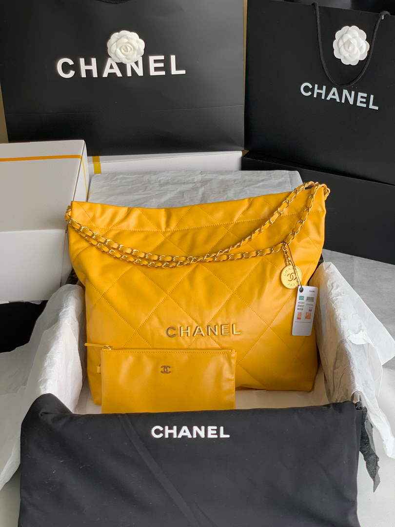 Chanel 22 Handbag AS3261 Shiny Calfskin Gold-Tone Metal Yellow