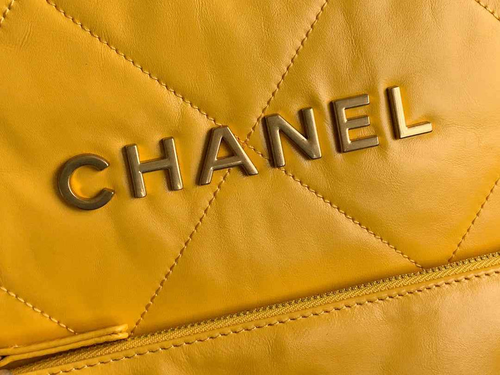 Chanel 22 Handbag AS3261 Shiny Calfskin Gold-Tone Metal Yellow