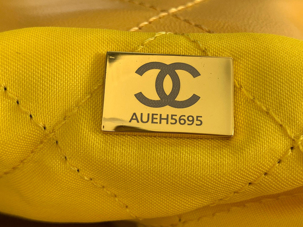 Chanel 22 Handbag AS3261 Shiny Calfskin Gold-Tone Metal Yellow