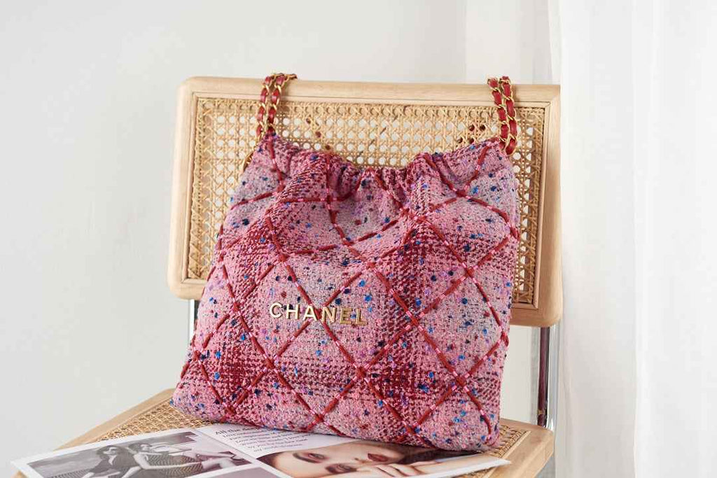 Chanel 22 Handbag AS3261 Tweed Gold Metal Pink Burgundy