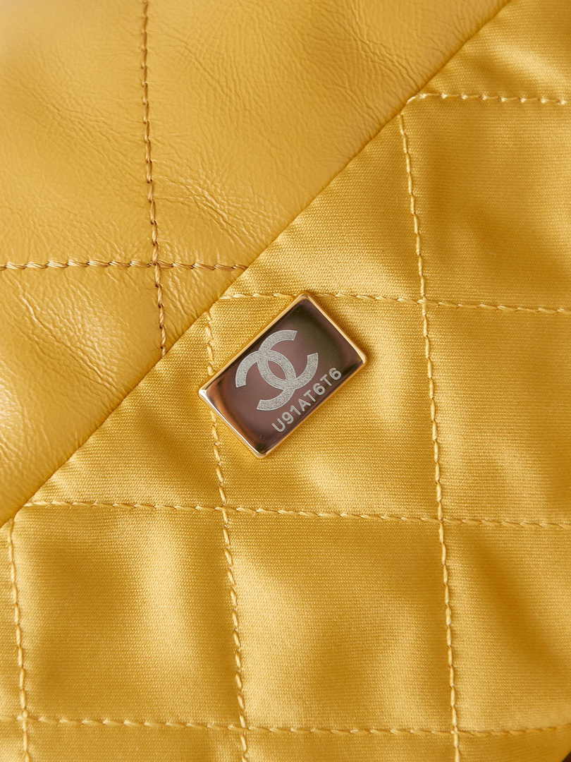 Chanel 22 Handbag AS3261 Calfskin Yellow