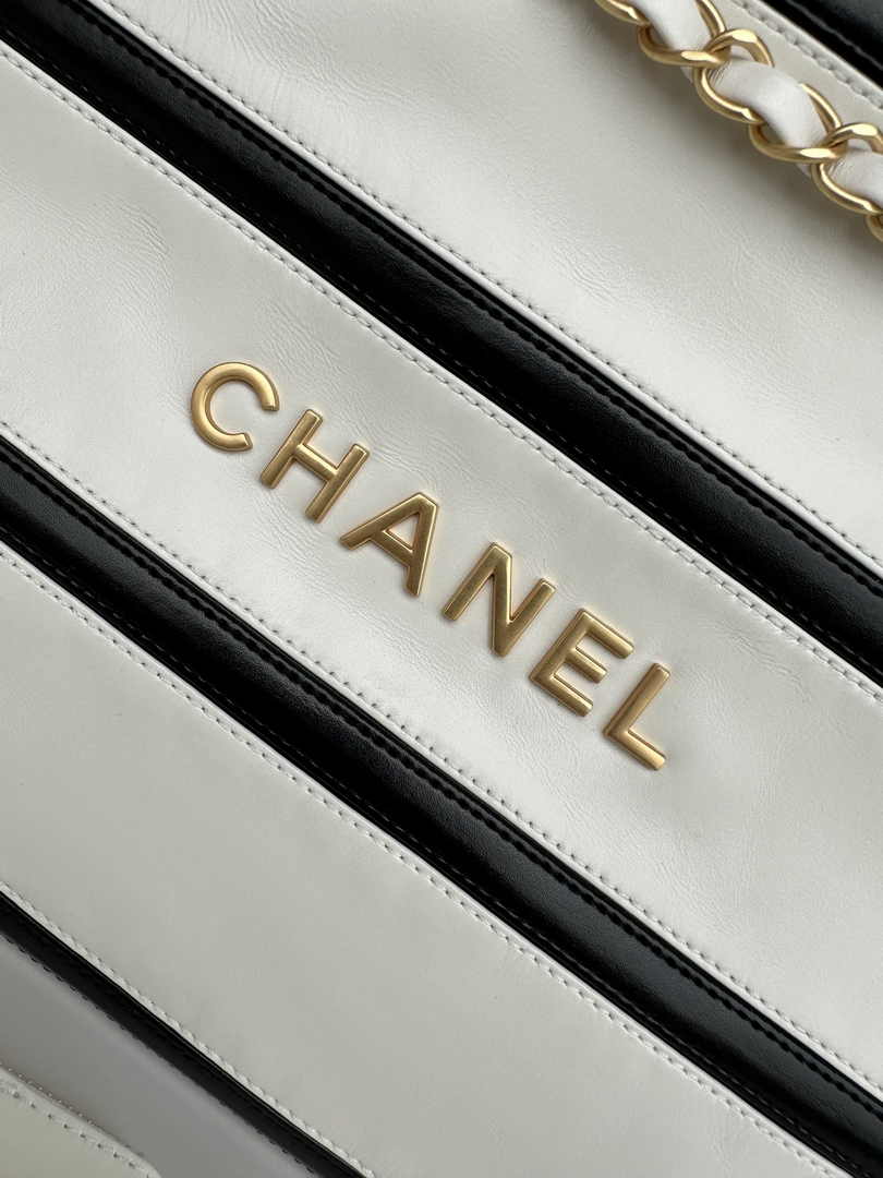 Chanel 22 Handbag AS3261 White Black Calfskin